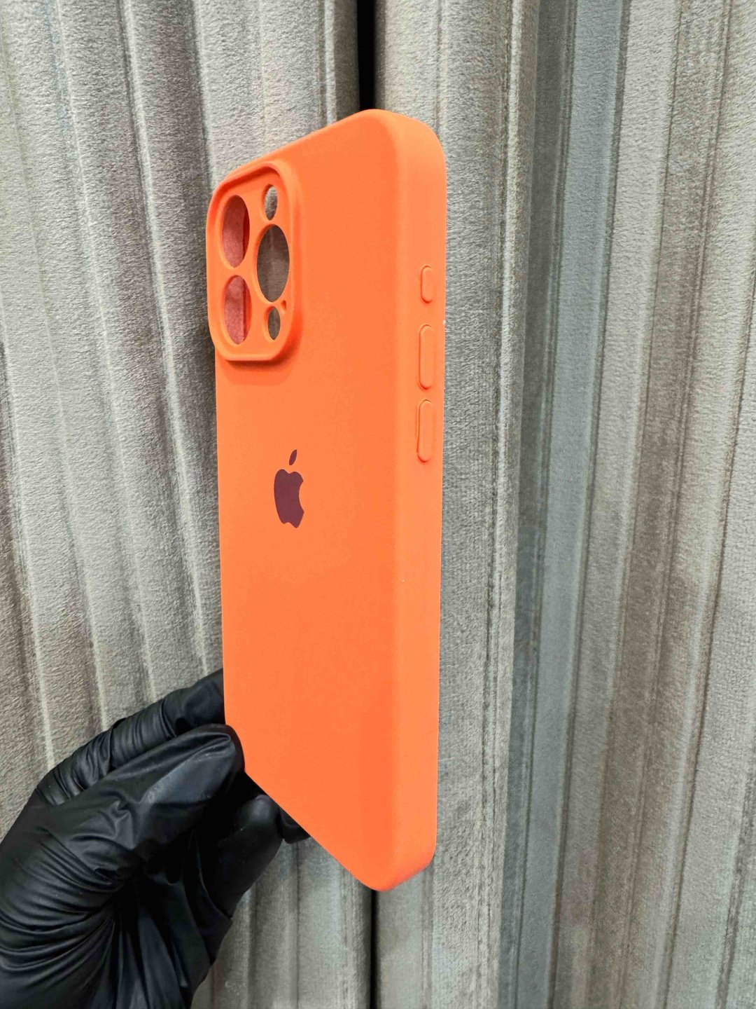 Чехол для Apple iPhone 15 Pro Max оранжевый купить,990