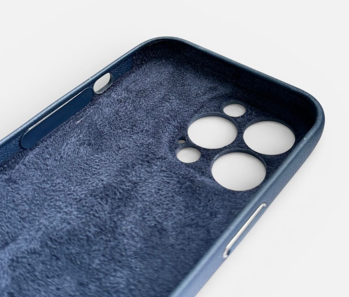 Чехол для Apple iPhone 15 Pro Max синий - ForteMarket Чехол для Apple iPhone 15 Pro Max синий купить,2500