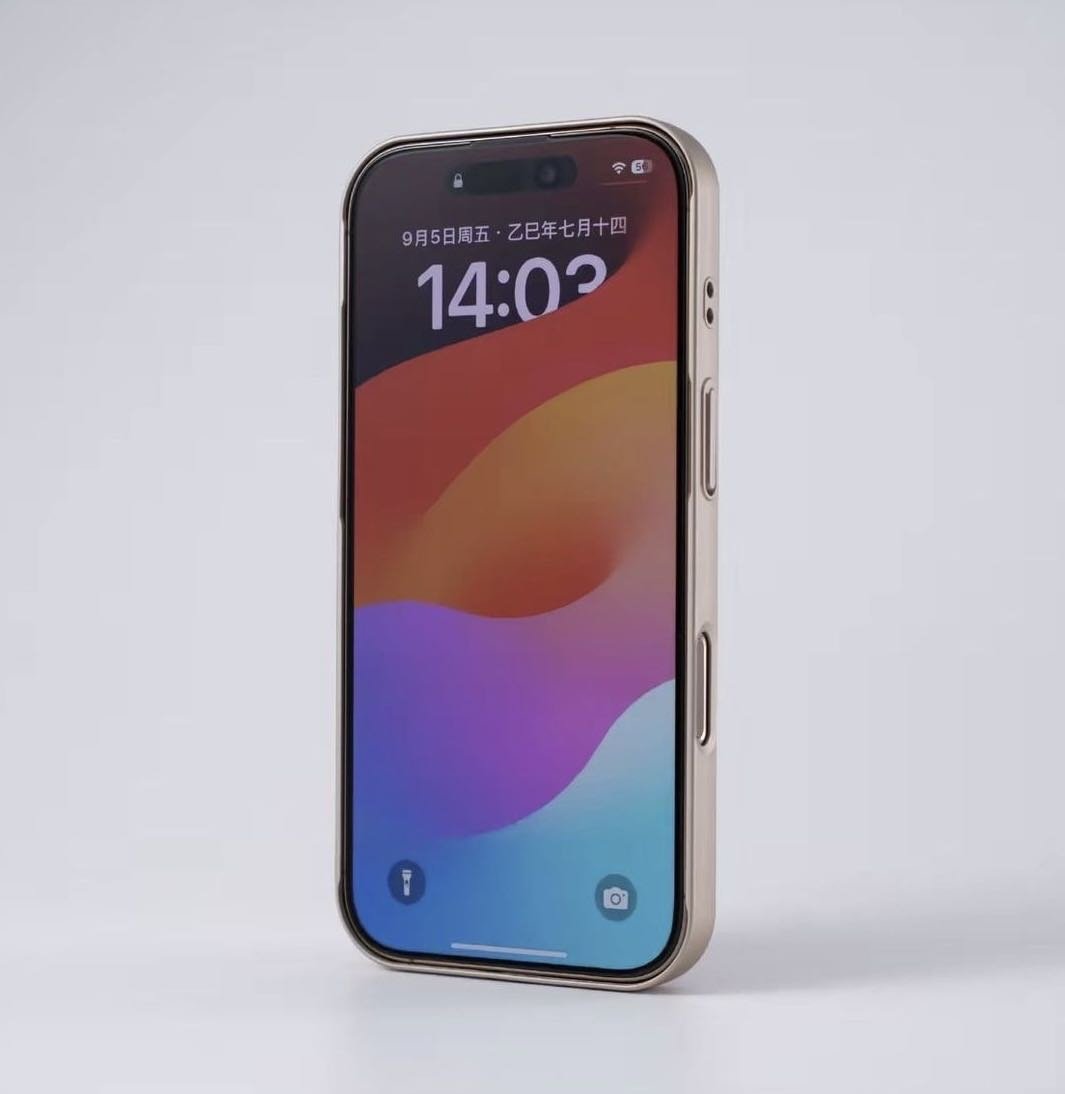 Чехол для Apple iPhone 15 Pro Max оранжевый купить,1500