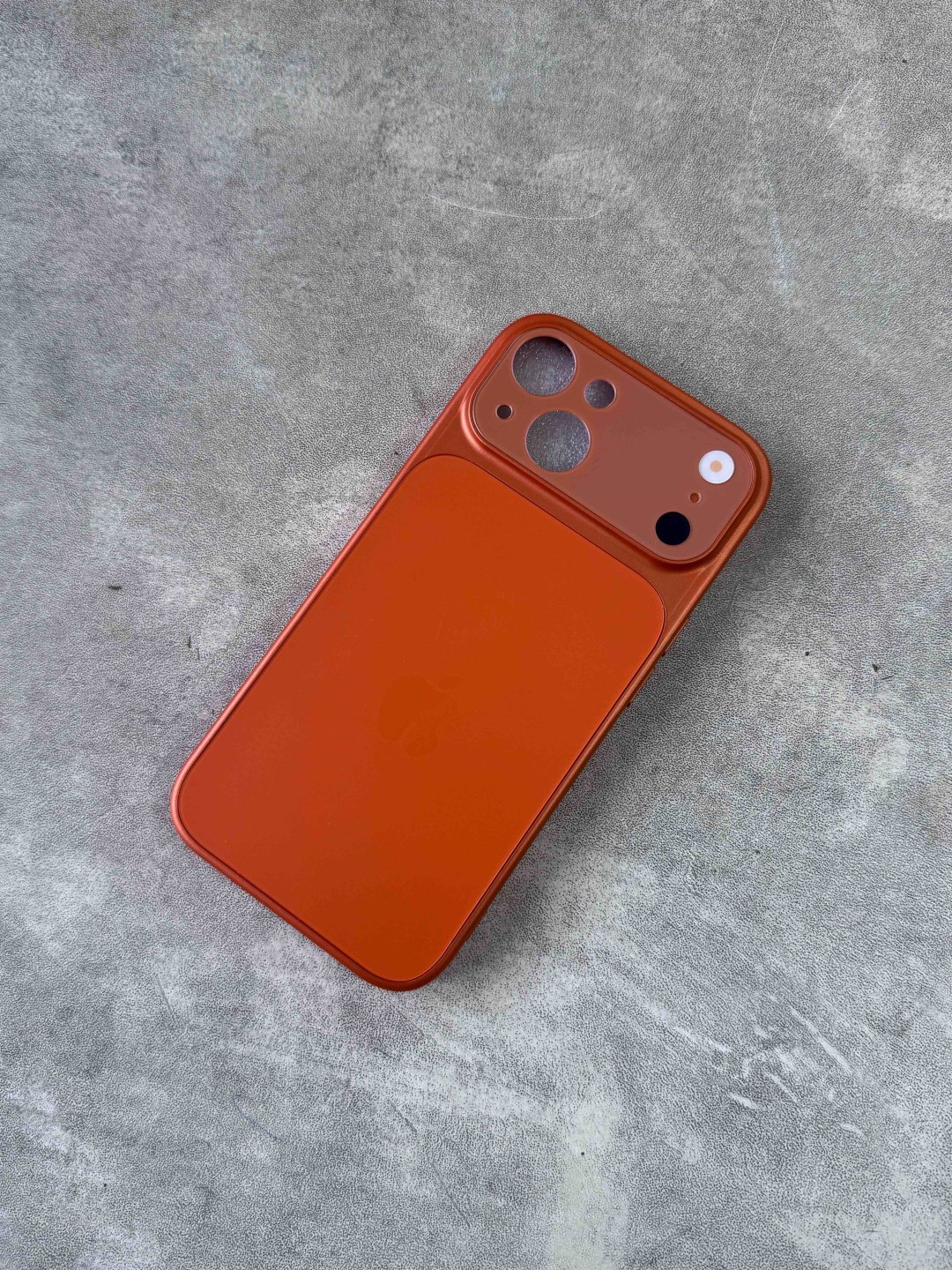 Чехол для Apple iPhone 15 оранжевый купить,1470