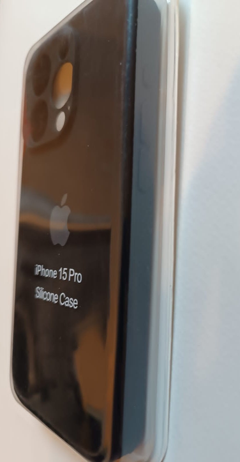 Чехол для Apple iPhone 15 Pro черный купить,885