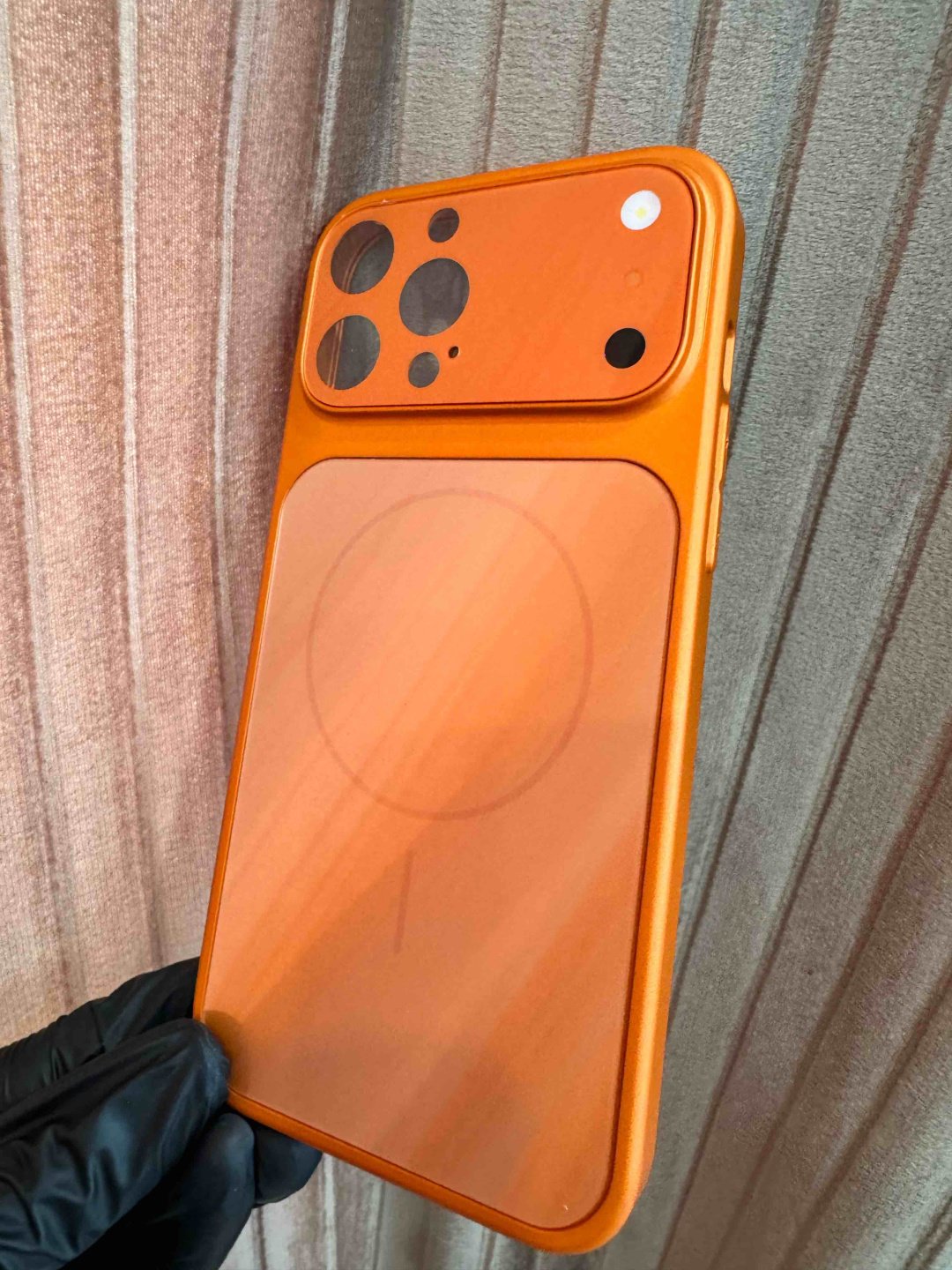 Чехол для Apple iPhone 13 Pro Max оранжевый купить,1500