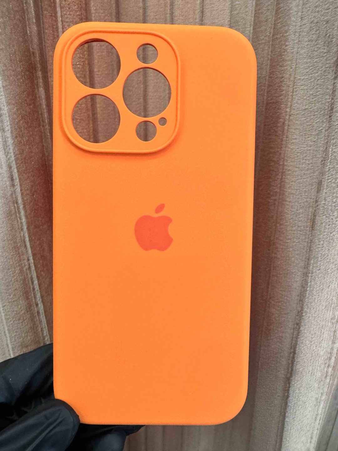 Чехол для Apple iPhone 15 Pro оранжевый купить,972