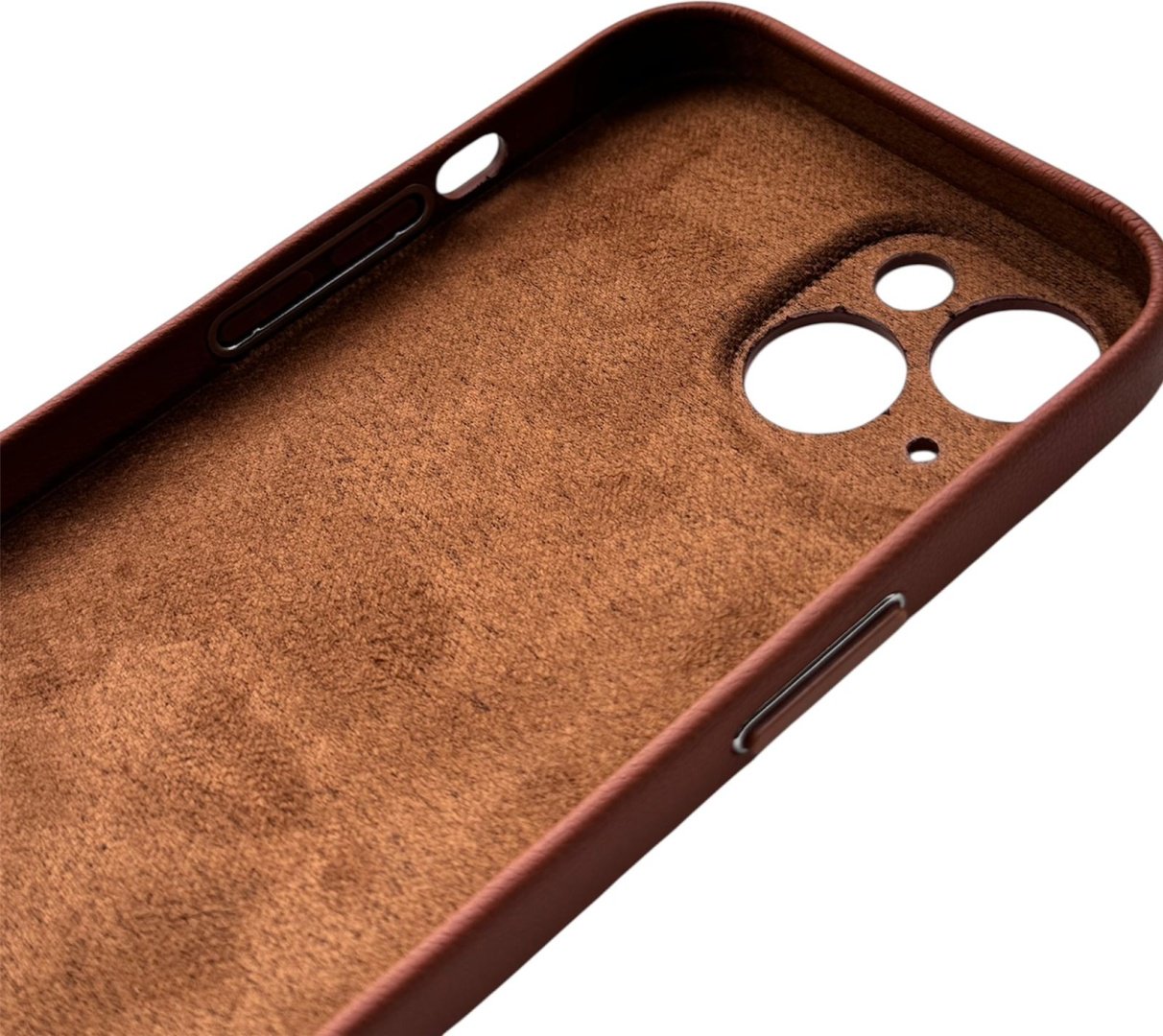 Чехол для Apple iPhone 15 коричневый купить,2500