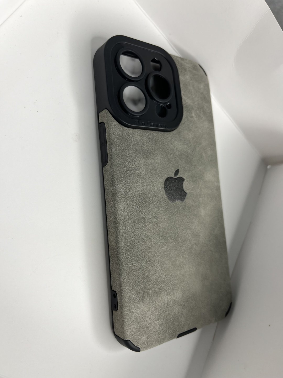 Чехол для Apple iPhone 15 Pro Max серый купить,999