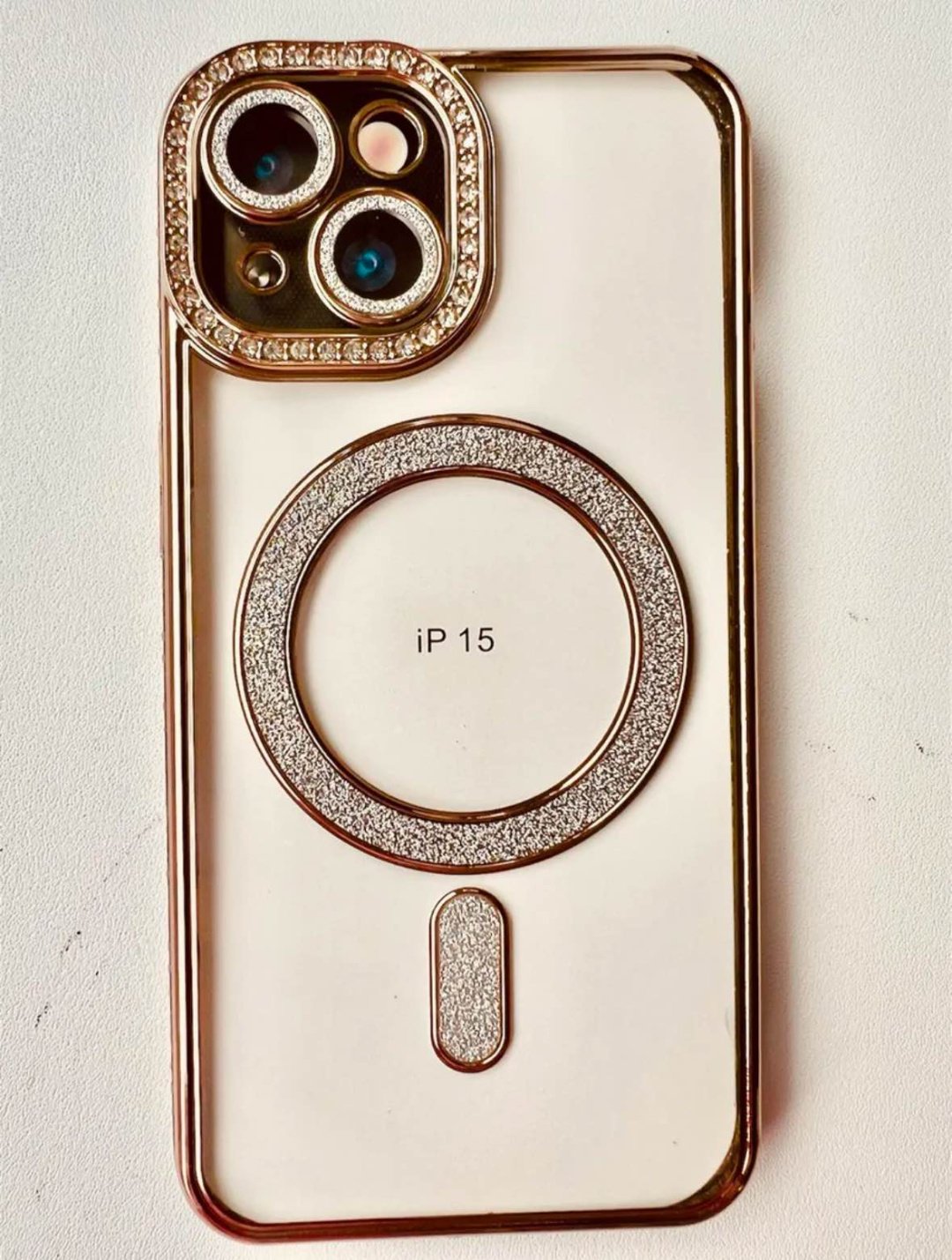 Чехол для Apple iPhone 15 золотой - ForteMarket Чехол для Apple iPhone 15 золотой купить,1550