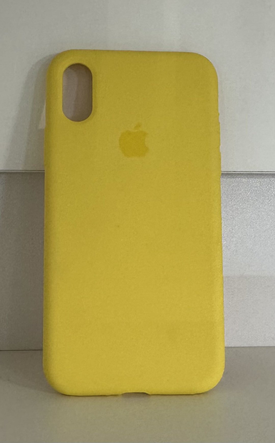 Чехол для Apple iPhone X, iPhone Xs желтый купить,998