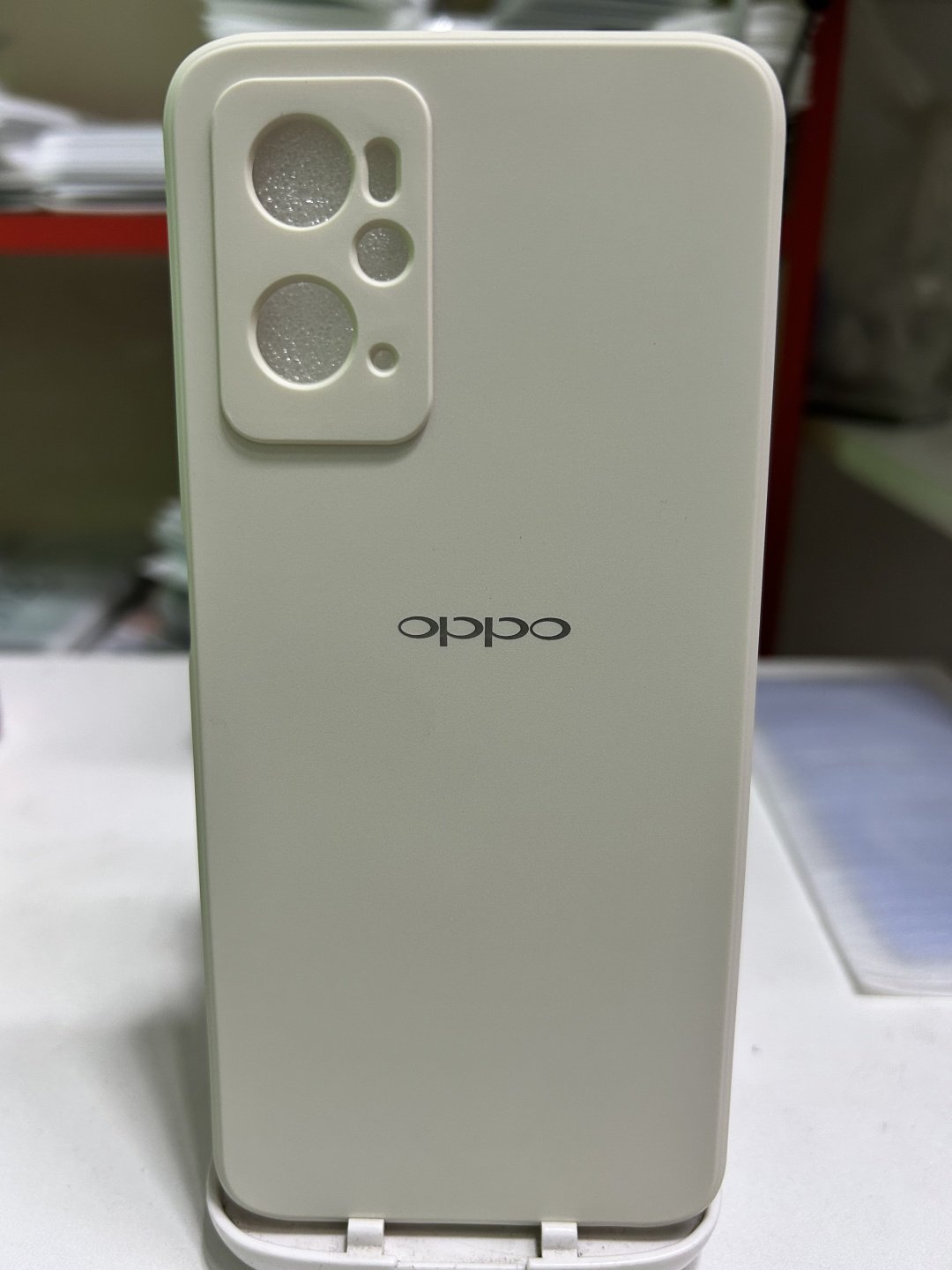 Чехол для OPPO A96 бежевый купить,900