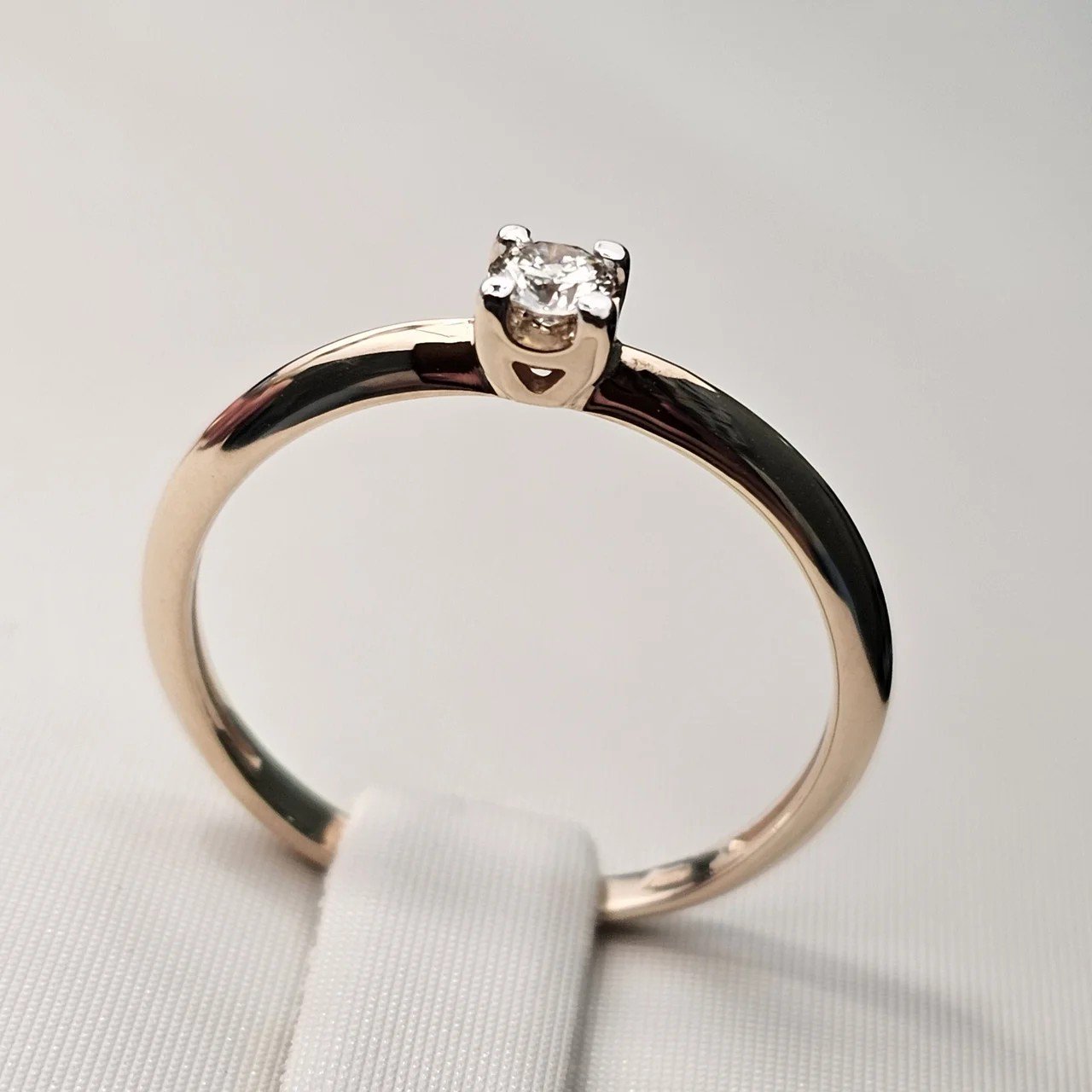 Кольцо Deimantas 111854933 17р 0,1ct. купить,NaN