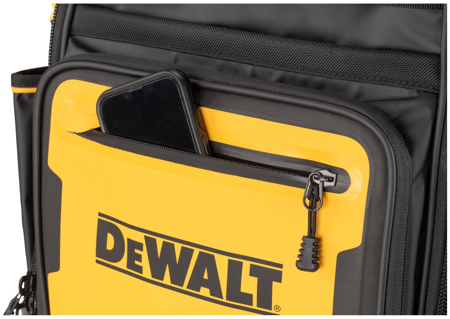 DeWALT рюкзак DWST60102-1 (48х38х20 см) купить,68880