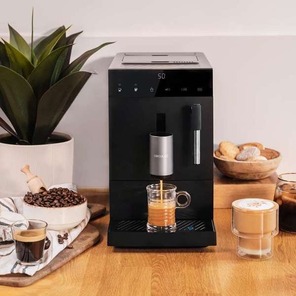 Кофемашина Cecotec Cremmaet Compact Steam черный