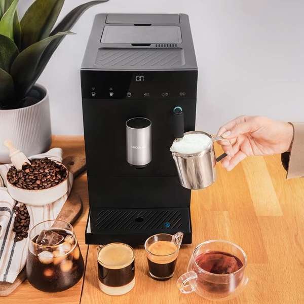 Кофемашина Cecotec Cremmaet Compact Steam черный