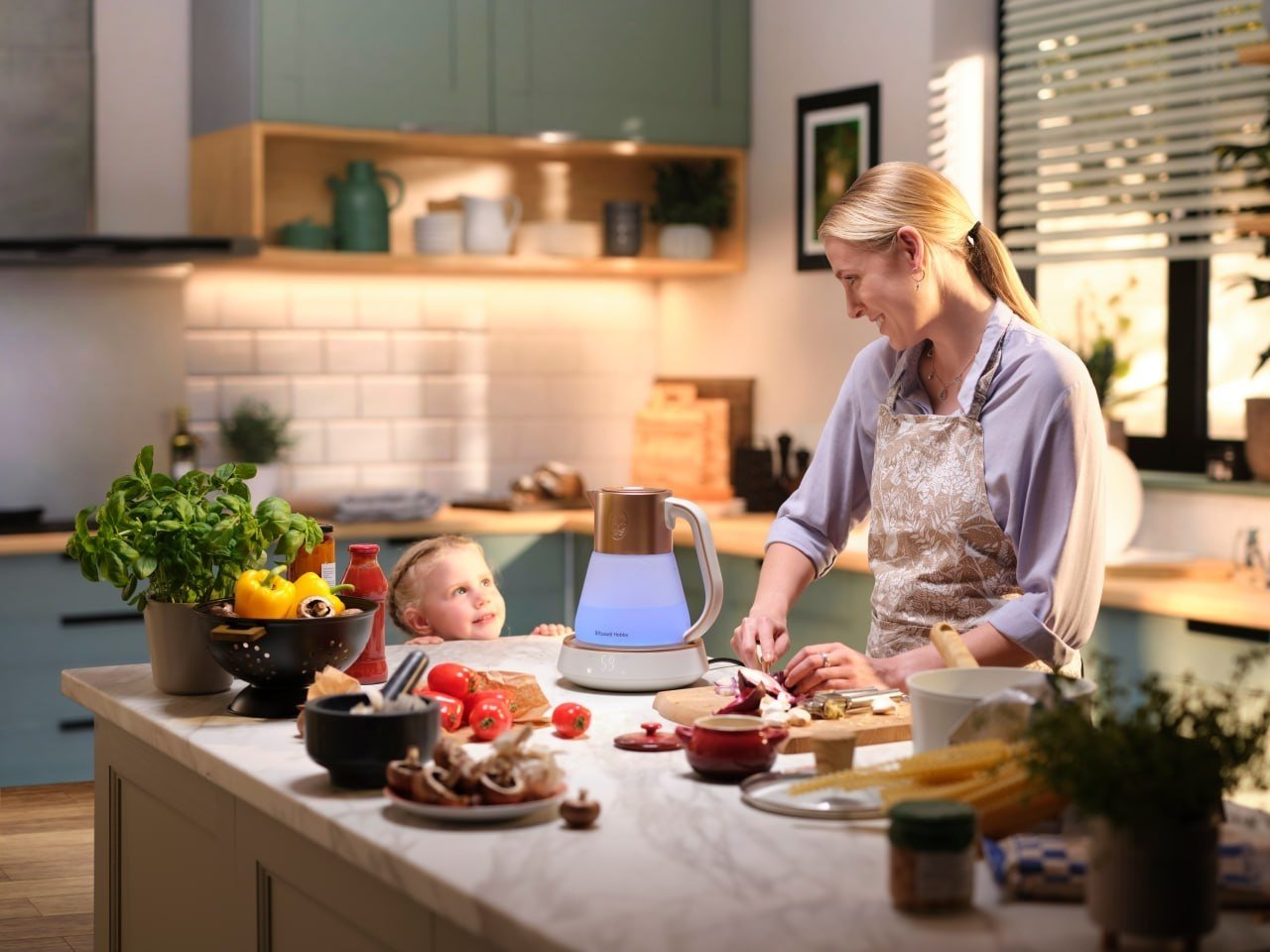 Электрочайник Russell Hobbs 27450-70 белый, медный купить,125178