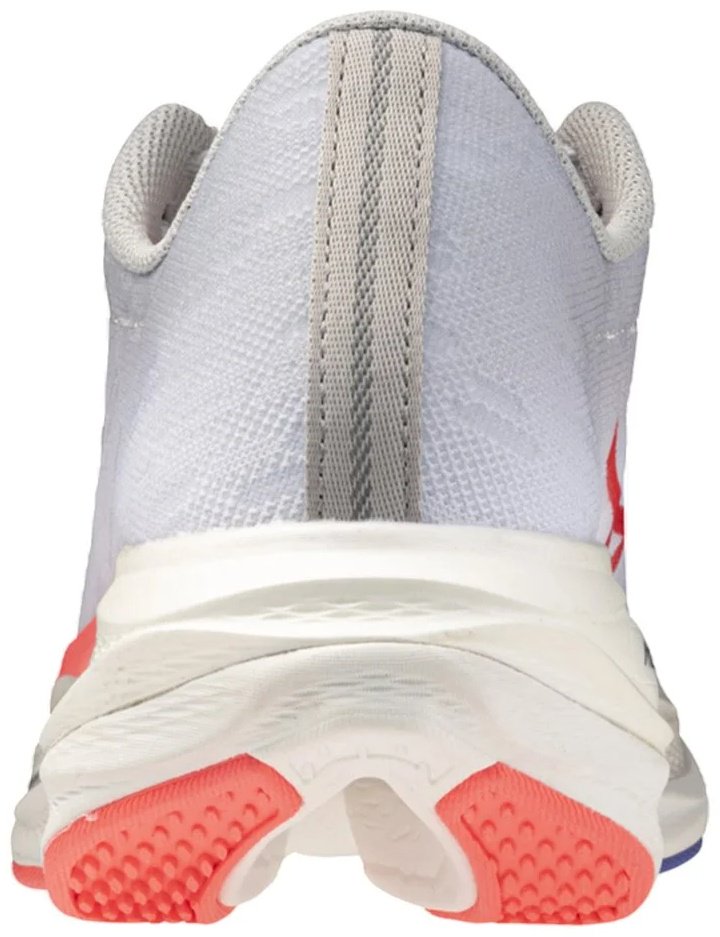 Кроссовки Mizuno белый, коралловый купить,109900