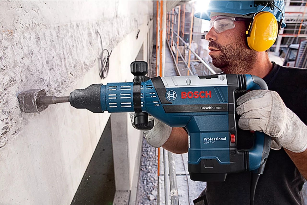 Отбойный молоток Bosch GSH 7 VC Professional - ForteMarket Отбойный молоток Bosch GSH 7 VC Professional купить,0