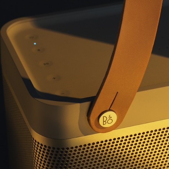Портативная колонка Bang & Olufsen Beolit 20 золотистый - ForteMarket Портативная колонка Bang & Olufsen Beolit 20 золотистый купить,0