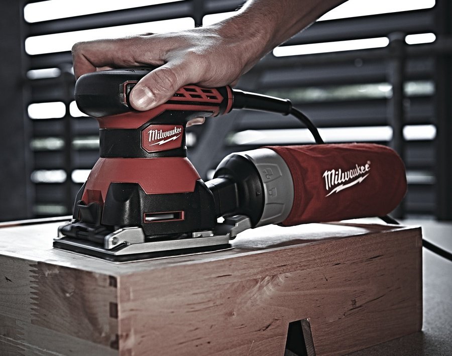 Шлифмашина эксцентриковая Milwaukee SPS 140 4933447015 - ForteMarket Шлифмашина эксцентриковая Milwaukee SPS 140 4933447015 купить,0
