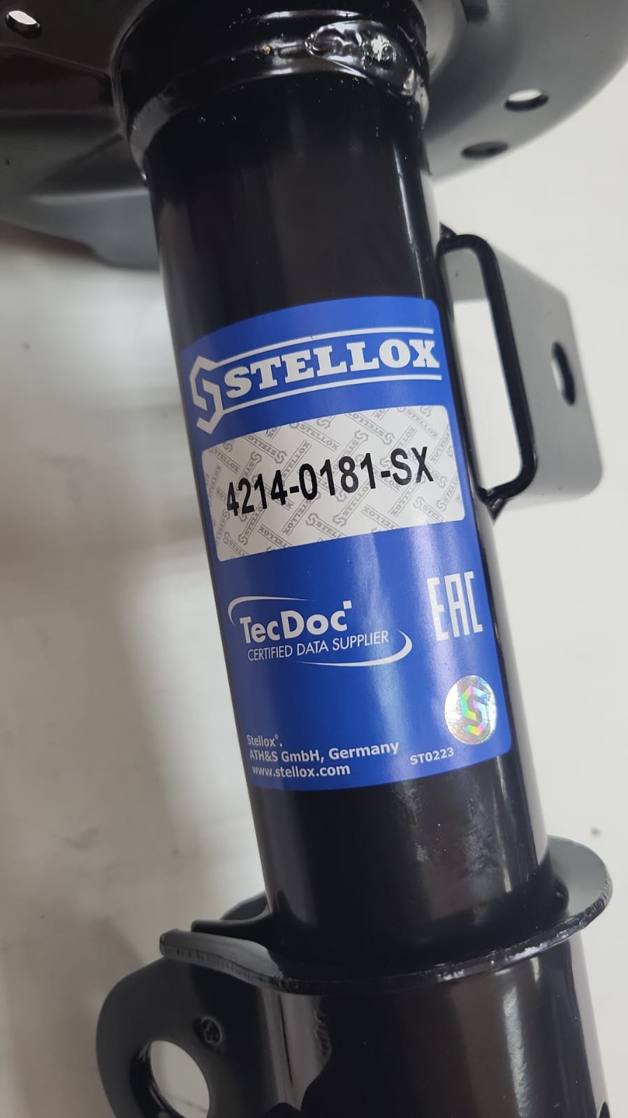 Амортизатор Stellox передний 4214-0181-SX 1 шт
