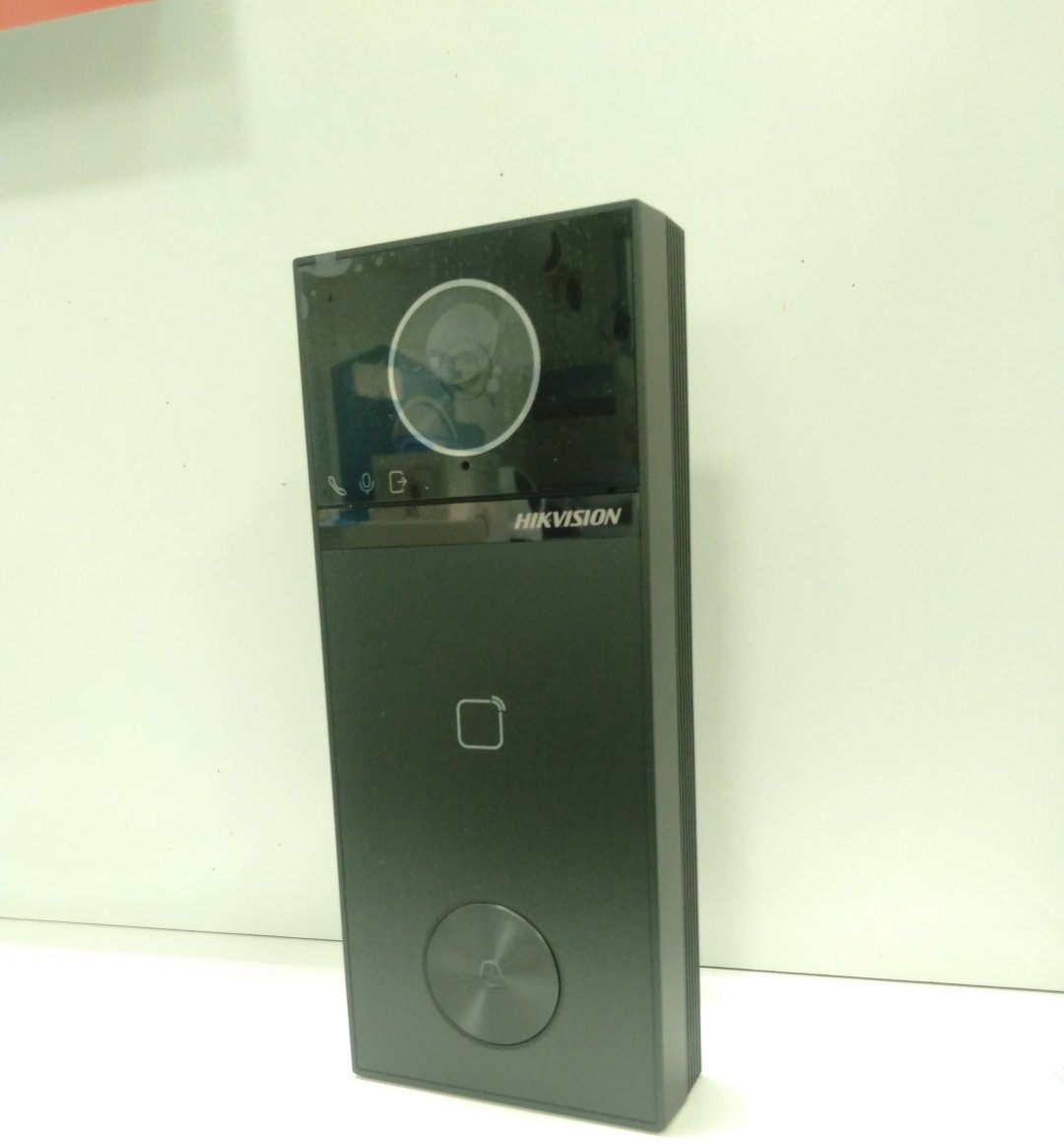 Hikvision вызывная панель DS-KV6114-WBE1 черный