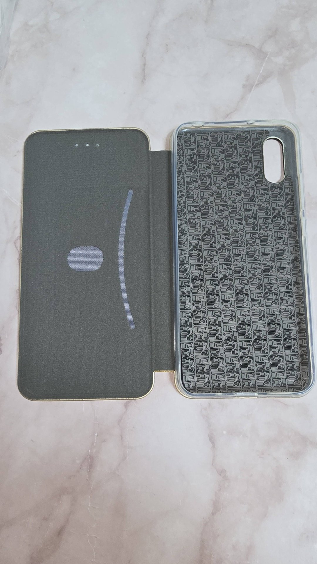 Чехол для Xiaomi Redmi 9a золотой купить,900