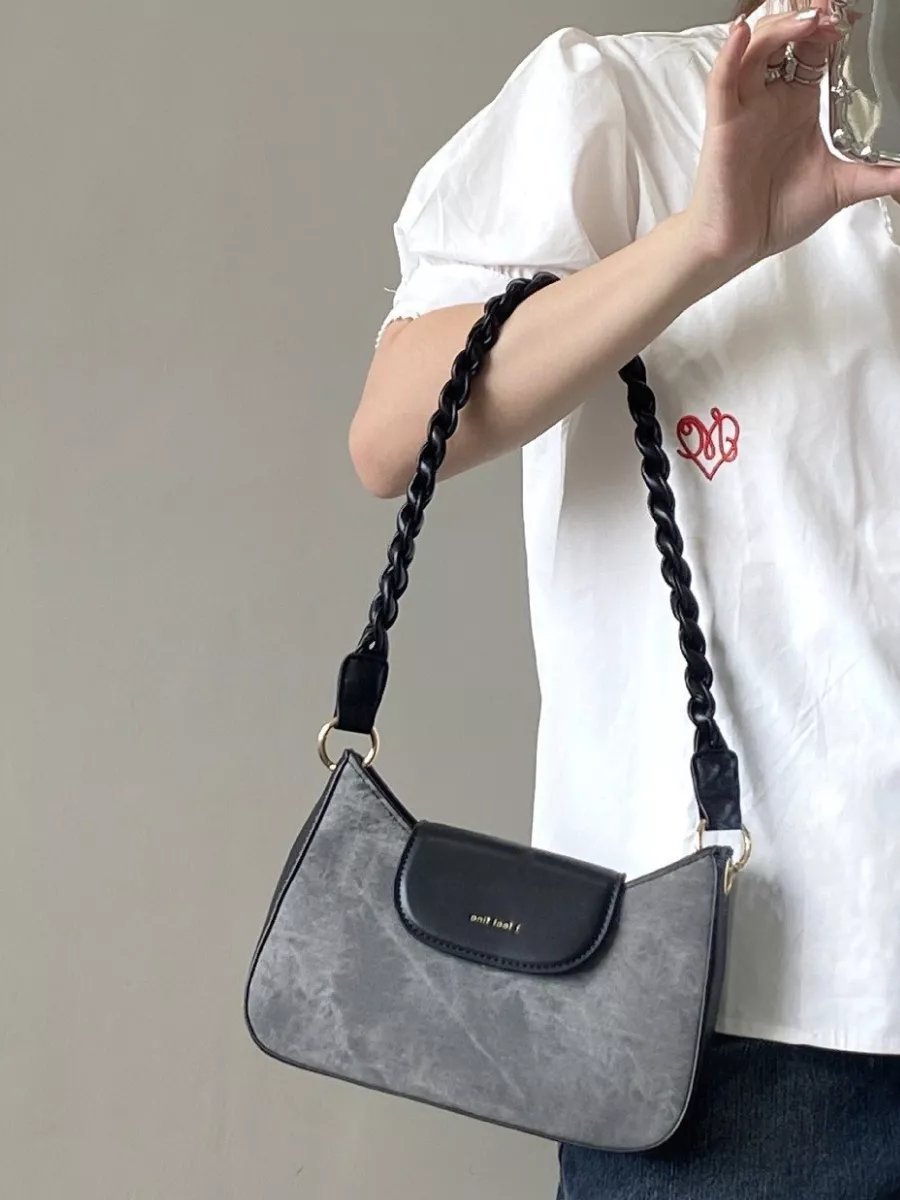 Сумка багет Rare accessories экокожа черный купить,NaN
