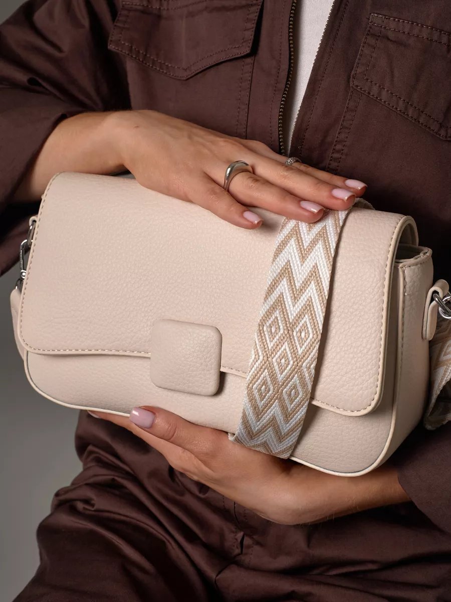 Сумка багет Bolder Bags экокожа белый купить,NaN