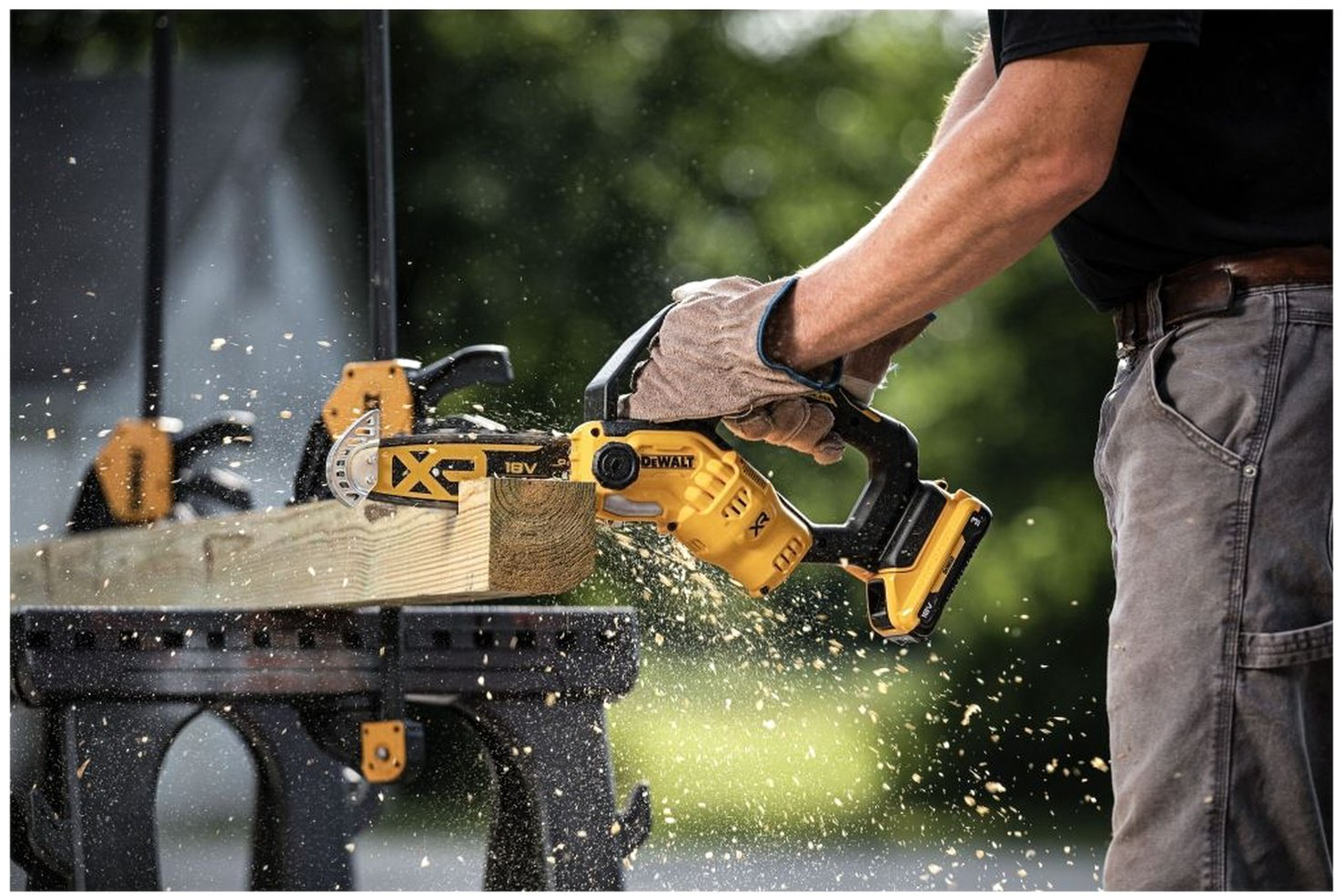 Цепная пила DeWALT аккумуляторная DCMPS520P1-QW - ForteMarket Цепная пила DeWALT аккумуляторная DCMPS520P1-QW купить,197470