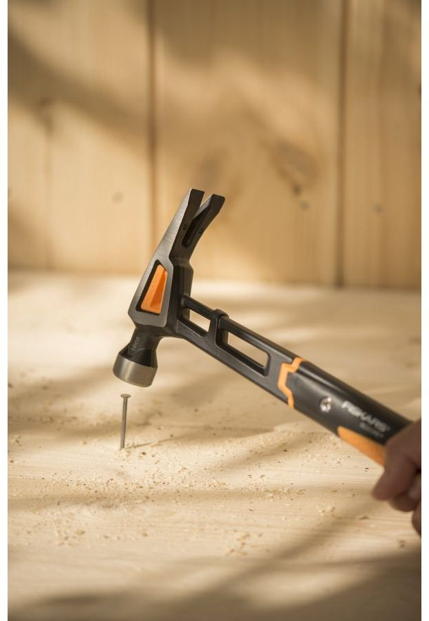 FISKARS молоток столярный 1020213 купить,NaN