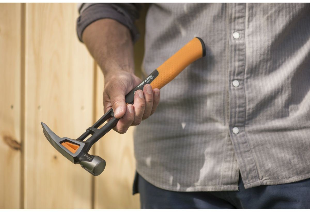 FISKARS молоток столярный 1020214 купить,NaN