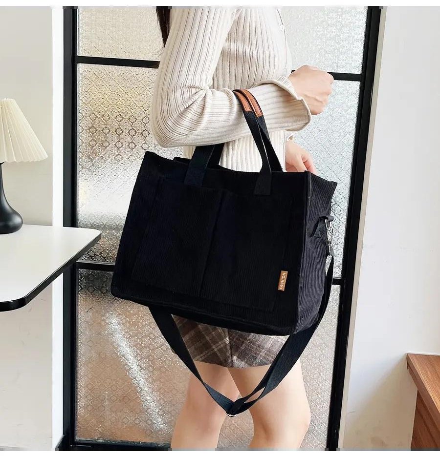 Сумка тоут BAGS_CHI пластик черный купить,NaN
