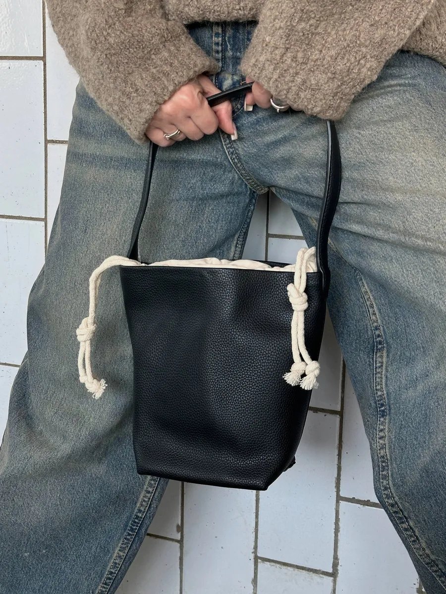 Сумка кросс-боди HYPEBAZAAR экокожа бежевый купить,NaN
