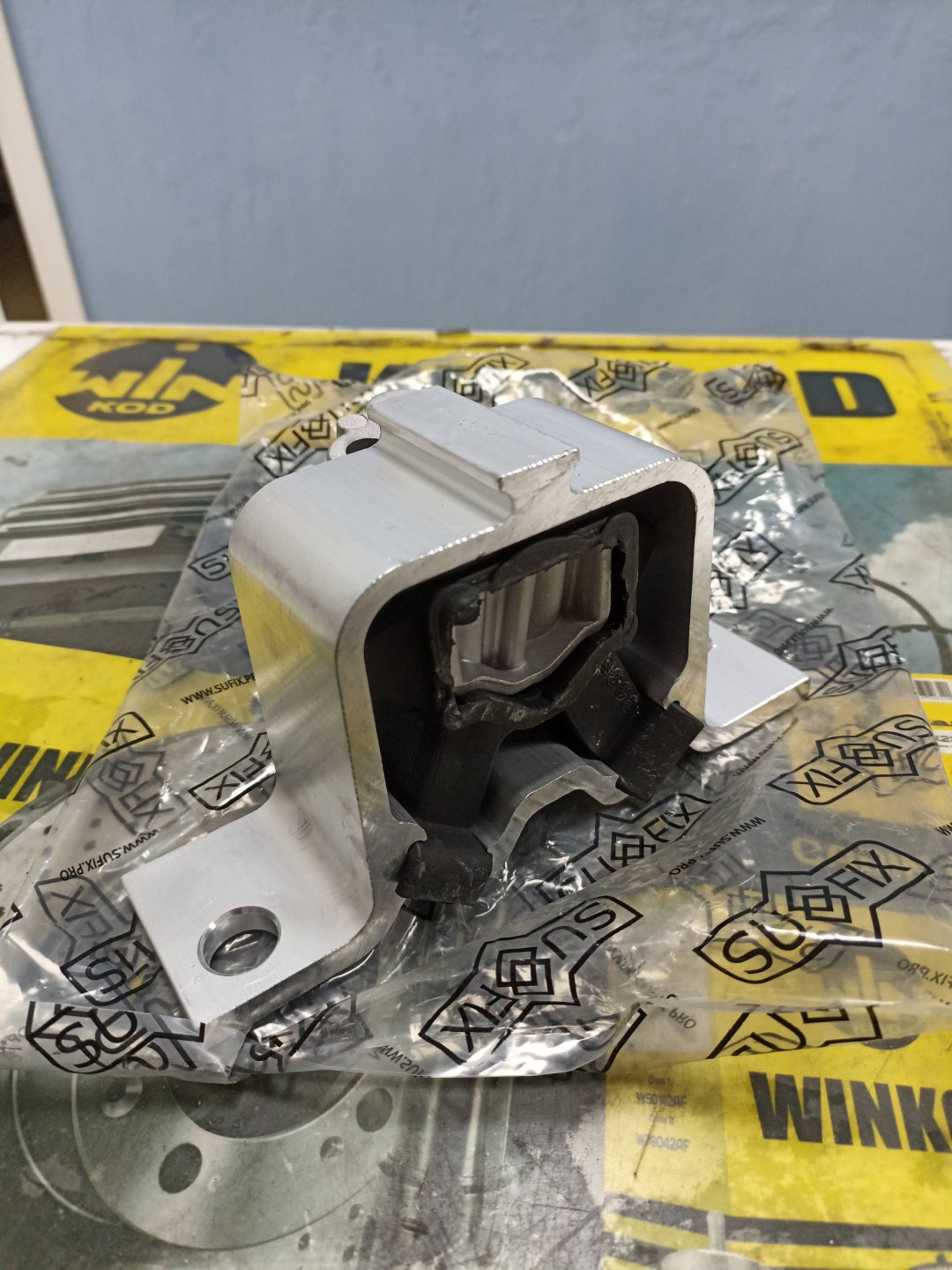 Sufix подушка двигателя FM-4217 купить,23450