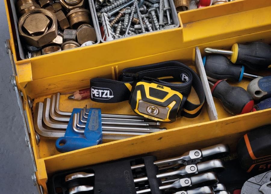 Фонарь Petzl Aria 2R налобный желтый купить,NaN