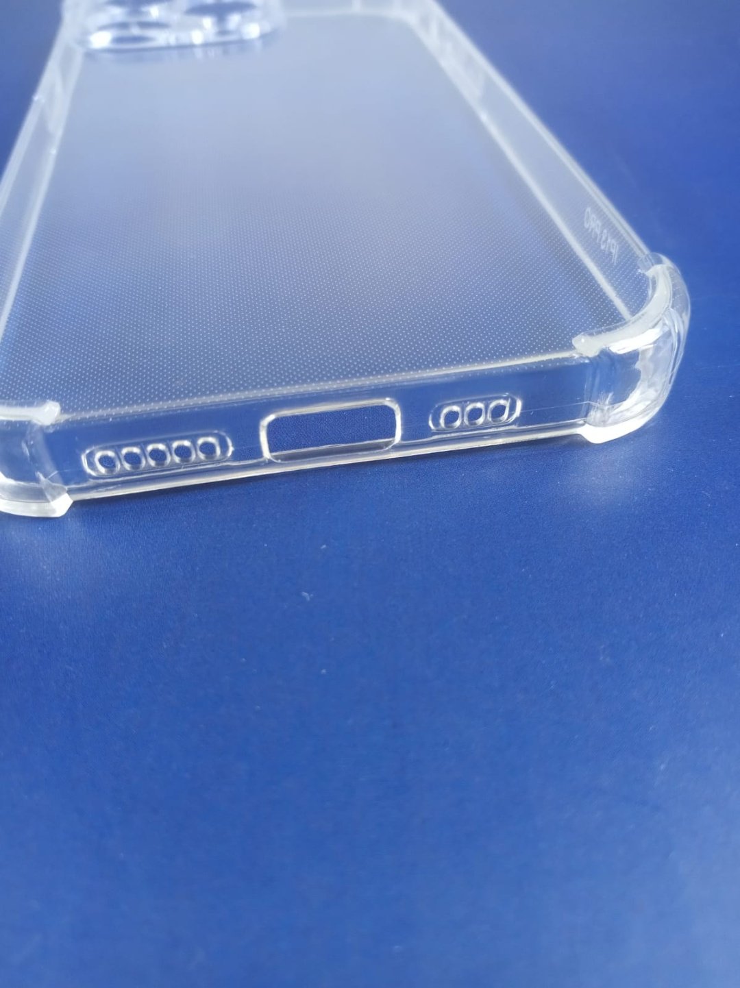 Чехол для Apple iPhone 13 Pro прозрачный купить,426