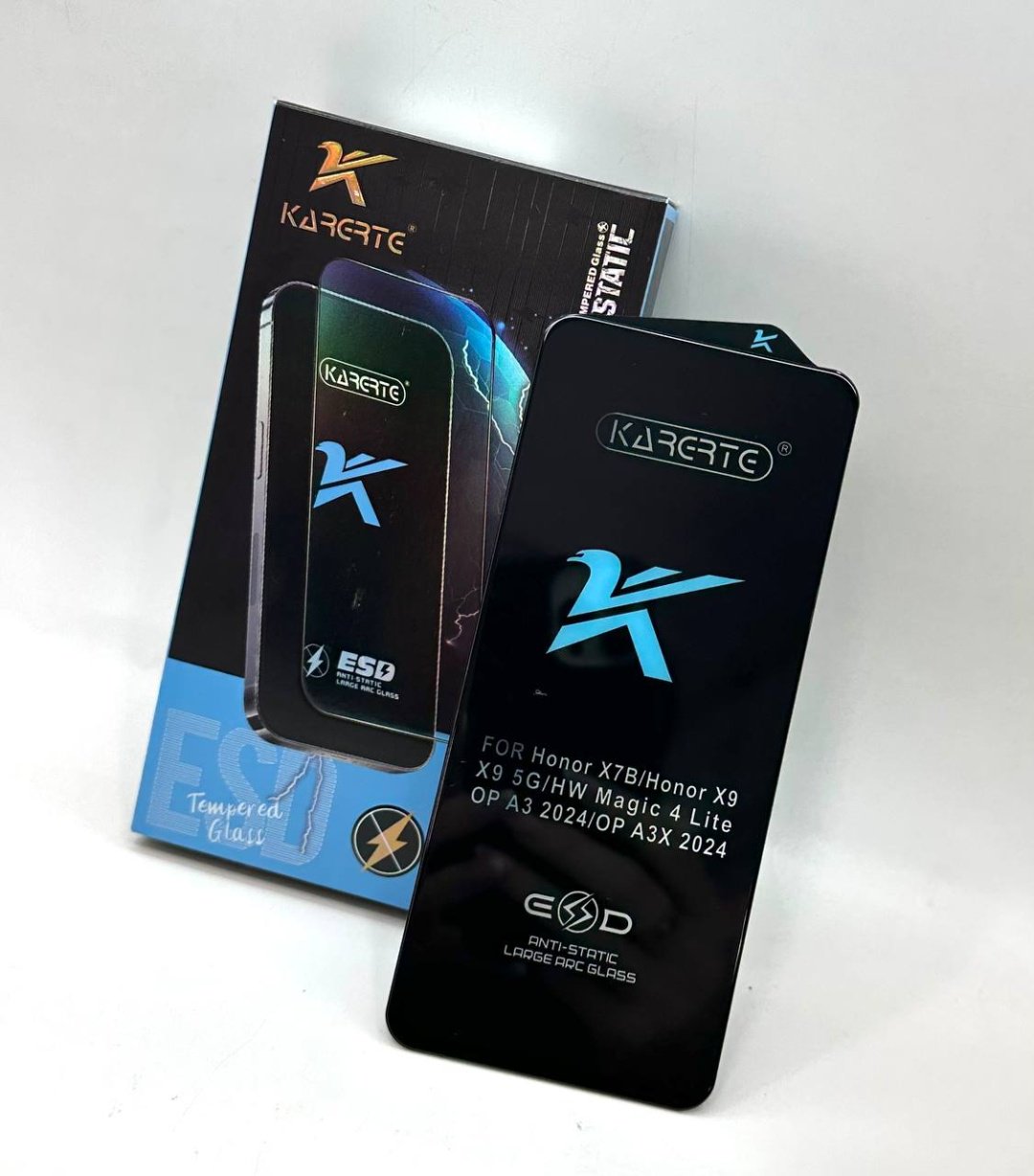 Стекло KARERTE для Apple iPhone 14 Pro черный