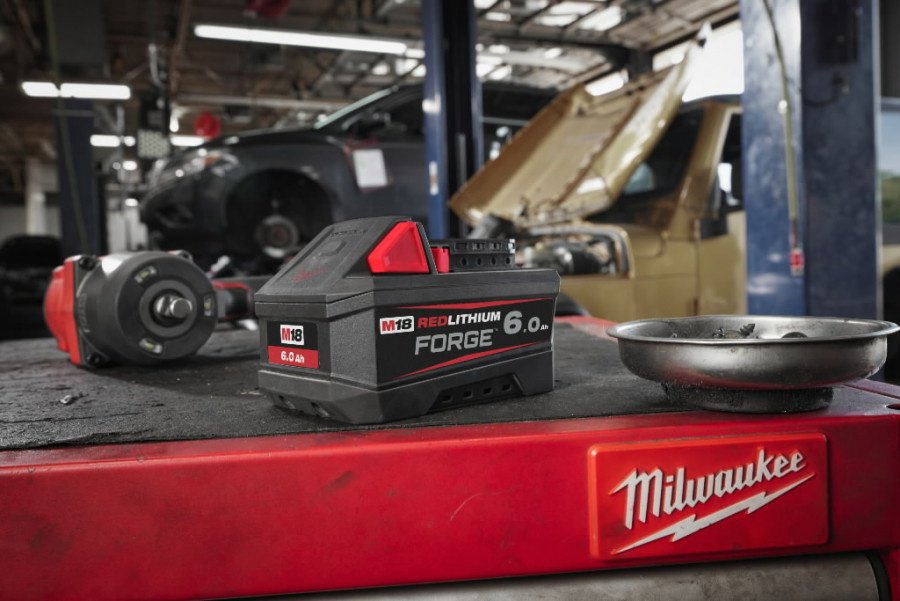 Аккумулятор Milwaukee 4932492533 Li-Ion 6 Ач 1 шт купить,NaN
