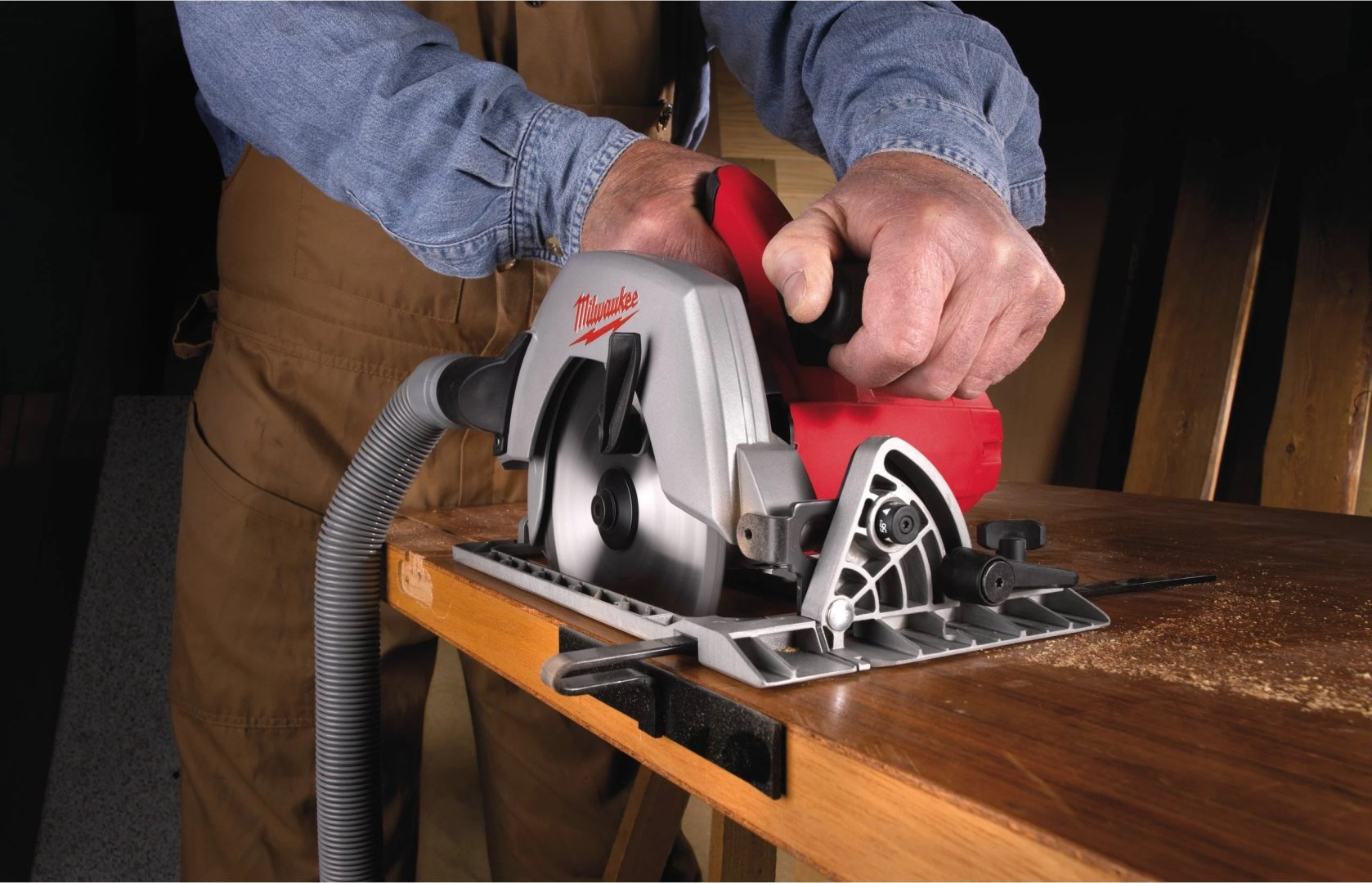 Дисковая пила Milwaukee CS 60F 4933419225, аккумуляторная - ForteMarket Дисковая пила Milwaukee CS 60F 4933419225, аккумуляторная купить,0