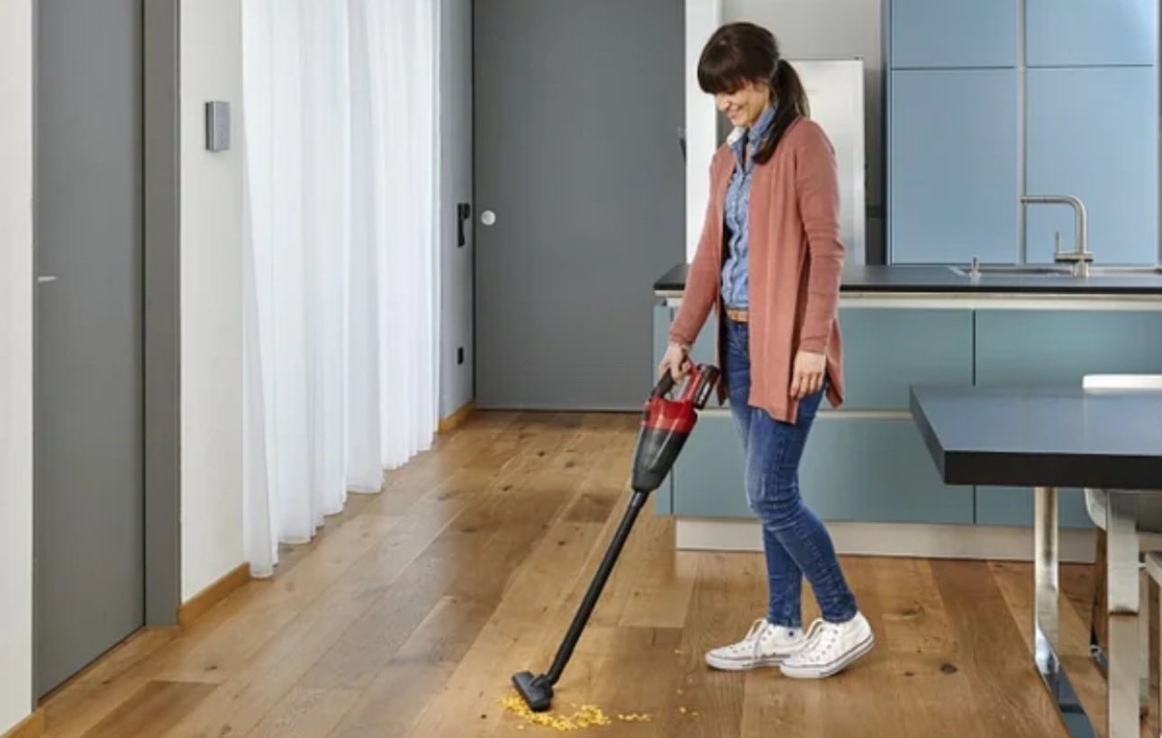 Пылесос Einhell TE-VC 18 Li-Solo черный, красный купить,0