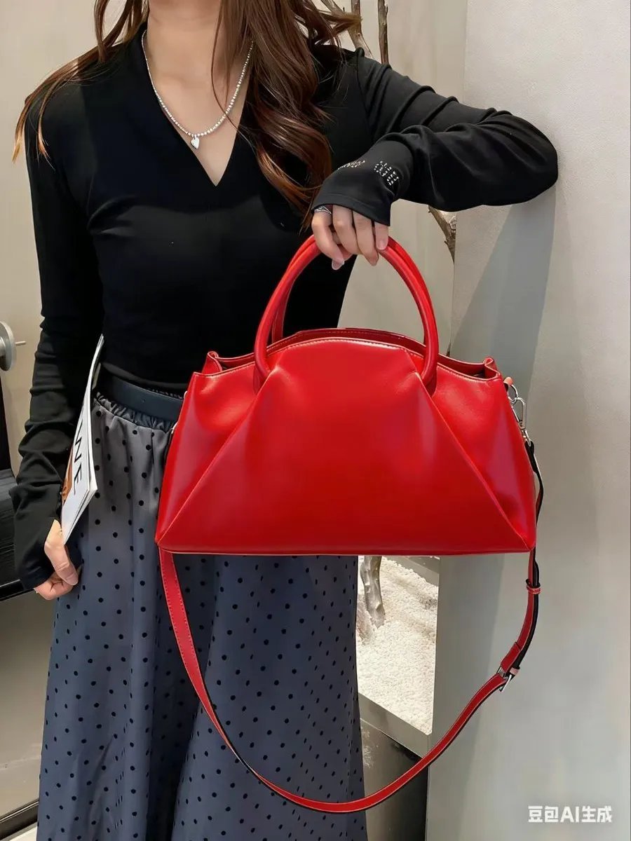 Мини-сумка A&U BAGS натуральная кожа красный купить,NaN