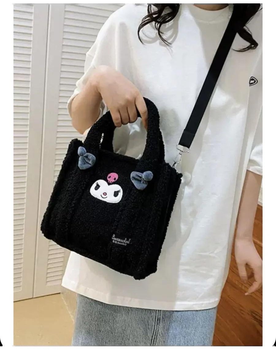 Сумка мессенджер Hello Kitty силикон черный купить,NaN