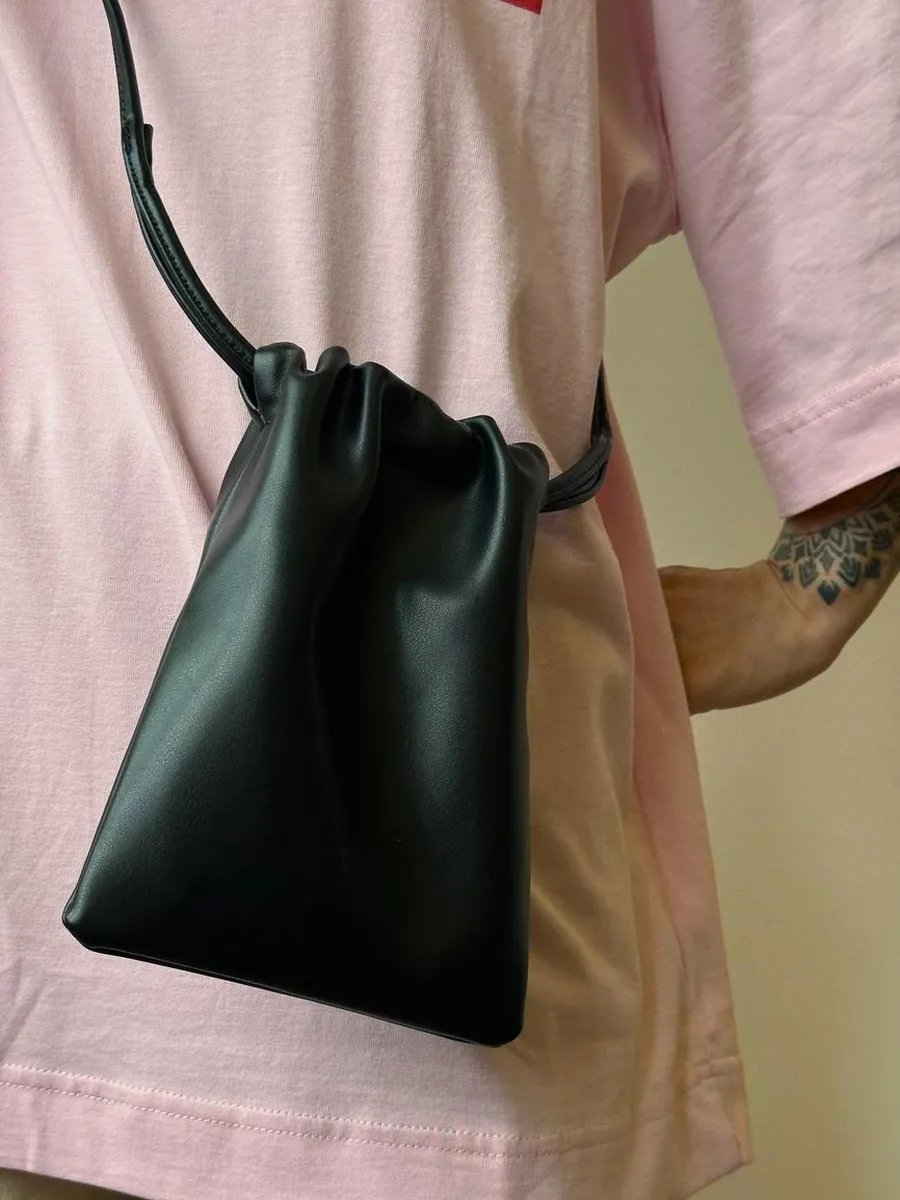 Сумка кросс-боди HYPEBAZAAR экокожа черный купить,NaN