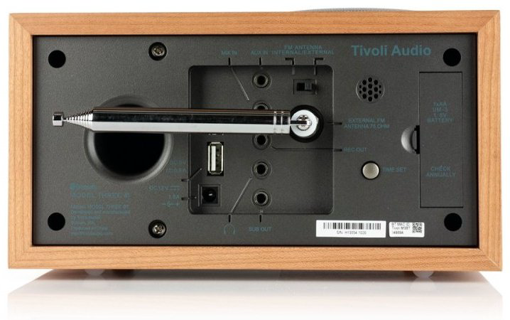 Радиоприемник Tivoli Audio Model Three BT купить,NaN