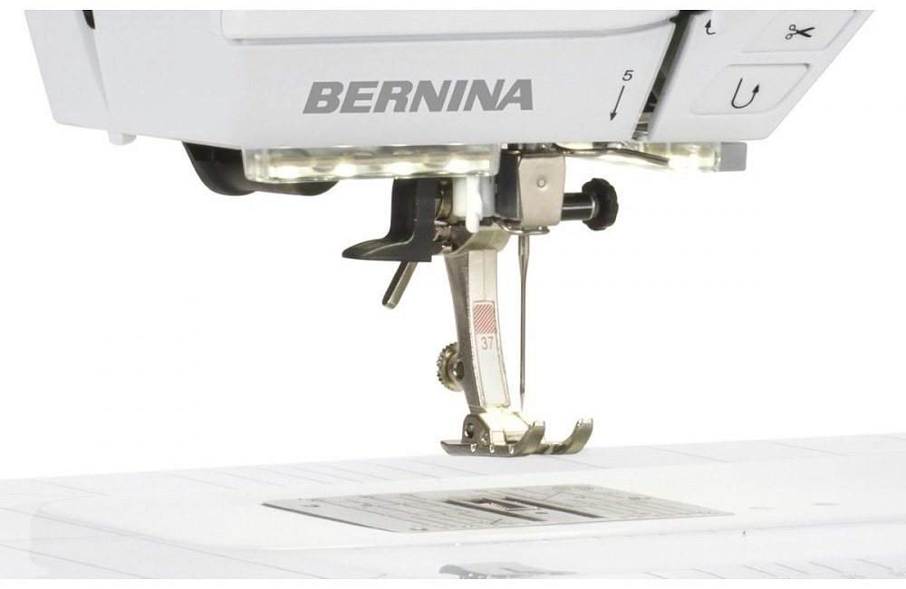 Швейная машина Bernina 475QE белый купить,NaN