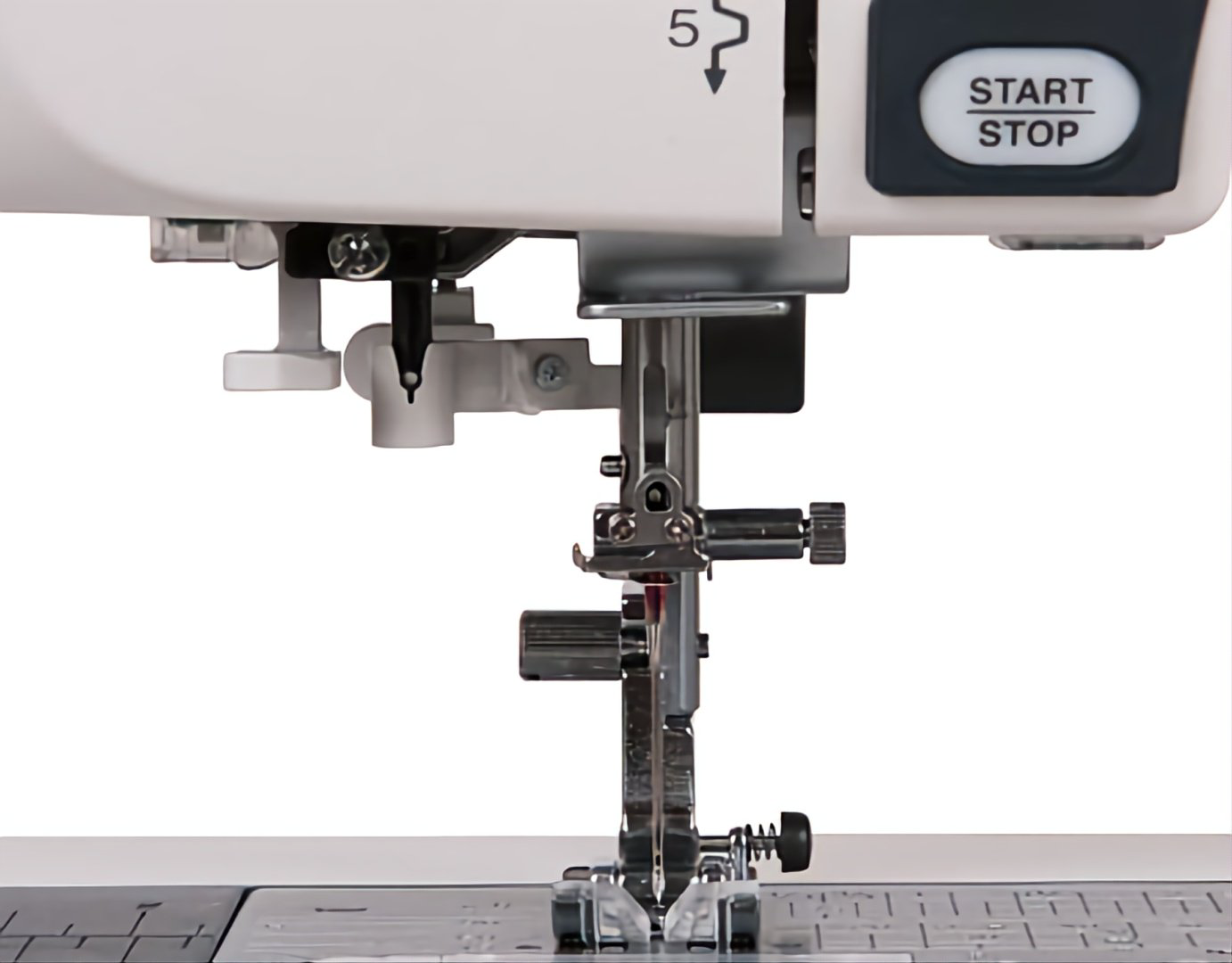 Швейная машина Janome Memory Craft 9900 белый, красный купить,NaN
