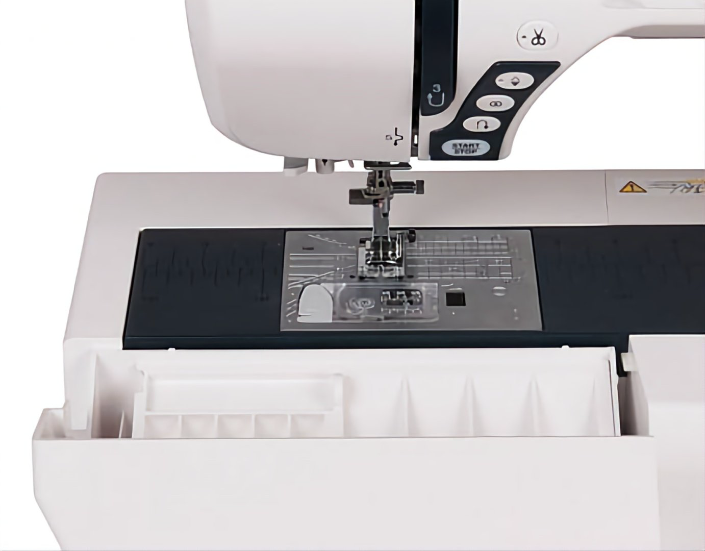 Швейная машина Janome Memory Craft 9900 белый, красный купить,NaN