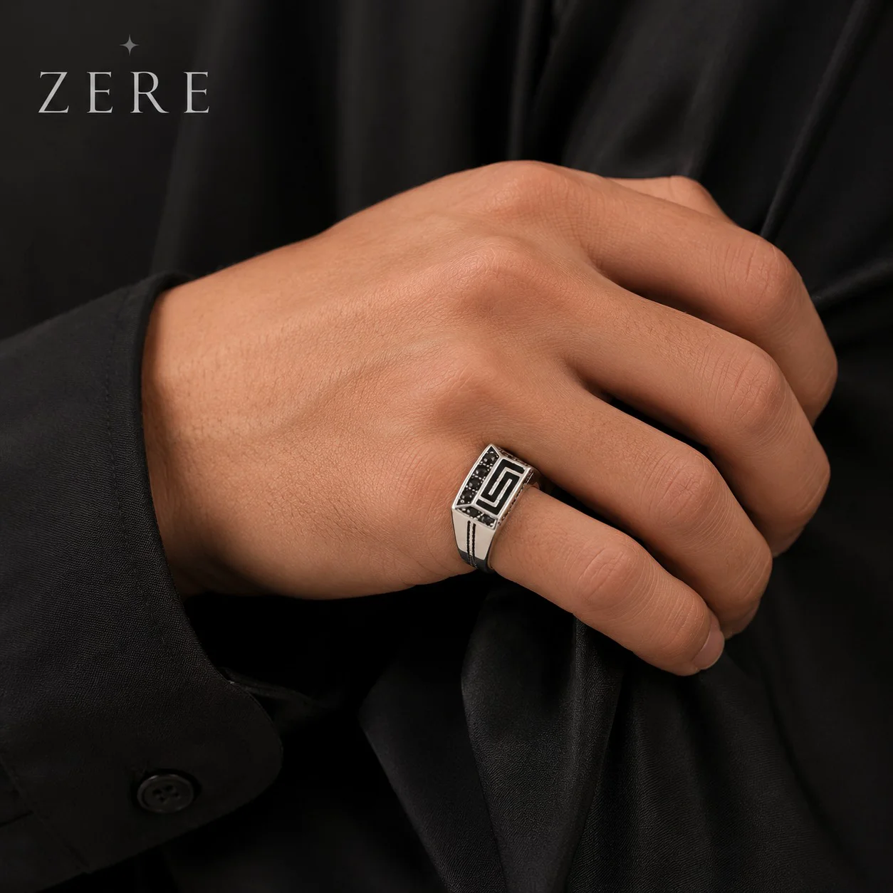 Печатка Zere ZR280602 серебро 3.43гр 20.5р купить,44450
