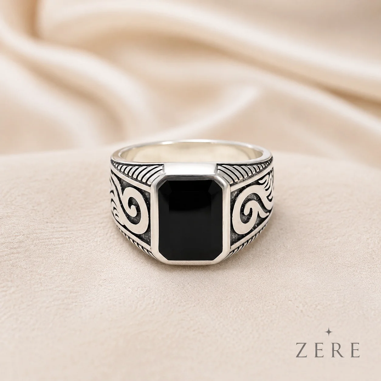 Печатка Zere ZR280603 серебро 7.77гр 21.5р купить,109550