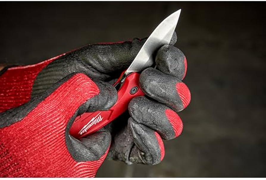 Нож Milwaukee COMPACT POCKET KNIFE 4932492661 красный