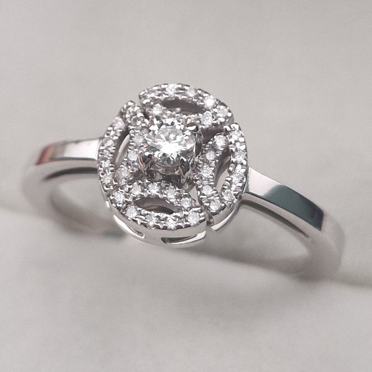 Кольцо Deimantas 104840780 18р 3,63гр 0,21ct. купить,NaN