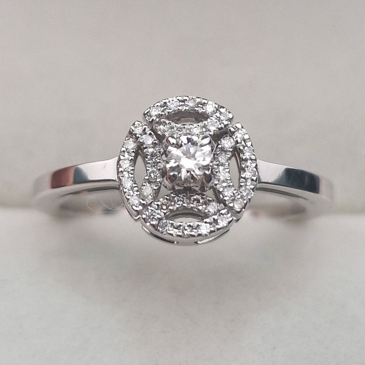 Кольцо Deimantas 104840780 18р 3,63гр 0,21ct. купить,NaN